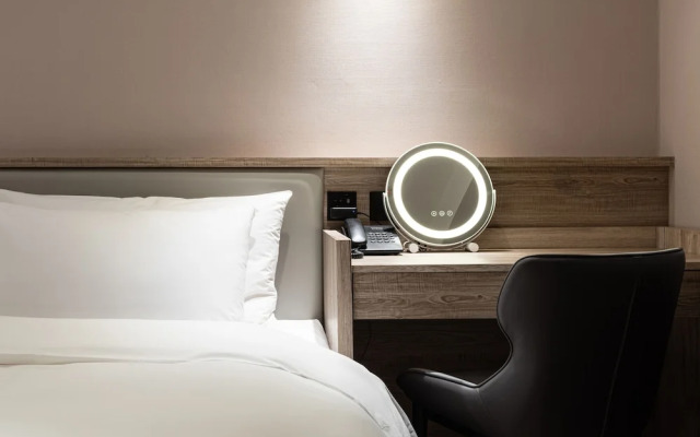 Spring's Rhapsody Hotel