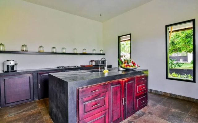 Lovina Residence