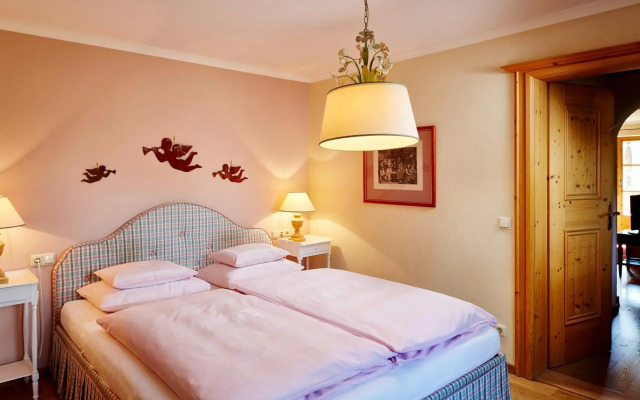 Landsitz Römerhof - Hotel Apartments