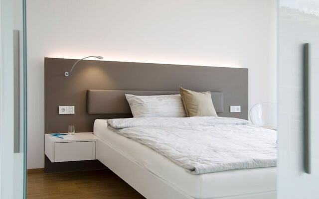 Lumina Apartments