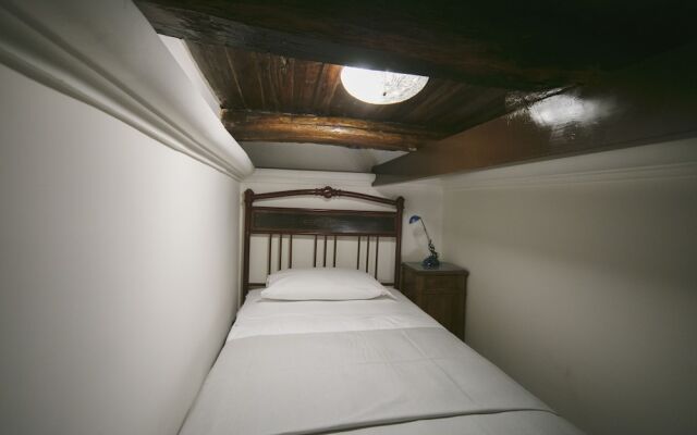 Area Angioina Suites