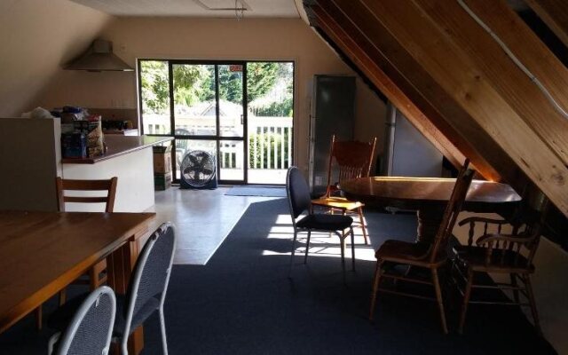 Hamilton Golf Lodge