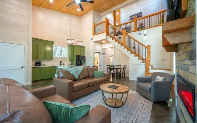 Starlight Retreat 12 Guests