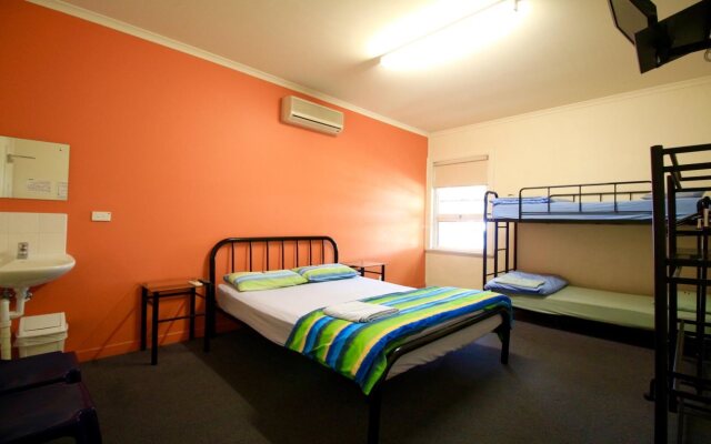 The Guesthouse - Hostel
