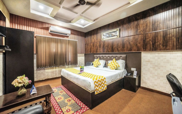 FabHotel Landmark Awadh