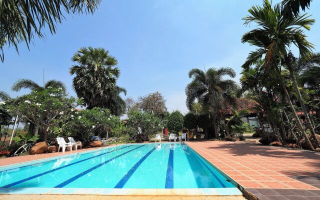 Khaothone River View Resort