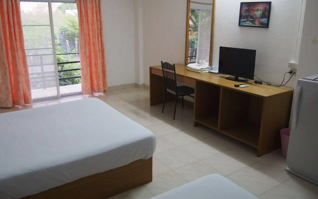 Baansakulpetch Hotel