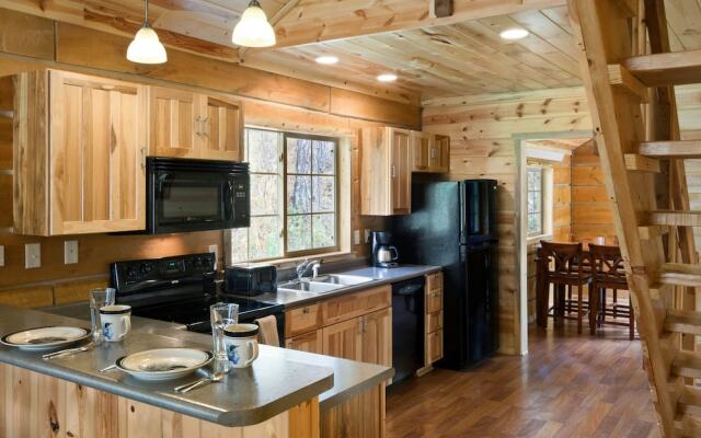 Rock Crest Lodge And Cabins