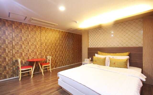 Residence Hotel R