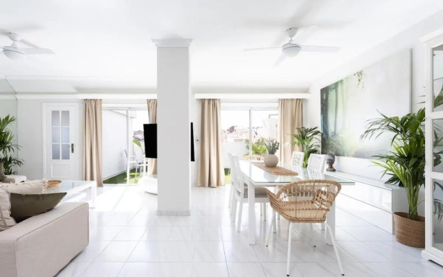 Oasis Penthouse in Santa Cruz by Edén Rentals