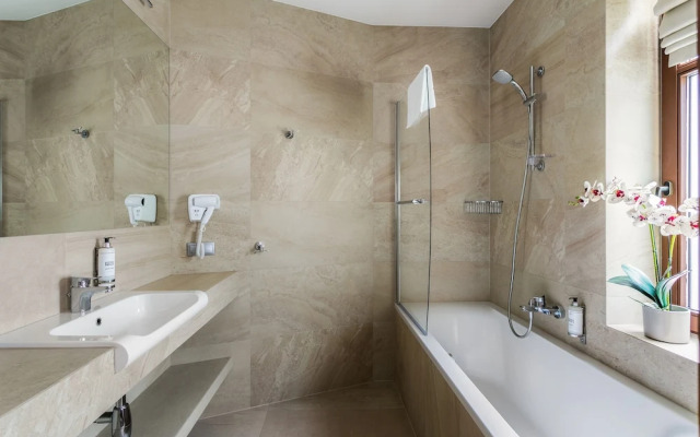 No.23 Premium Aparthotel