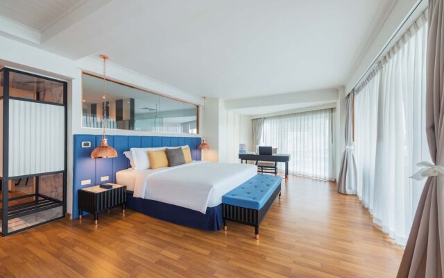 A-One The Royal Cruise Hotel & New Wing Hotel