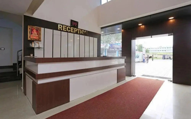 Hotel Le Comforts By OYO Rooms