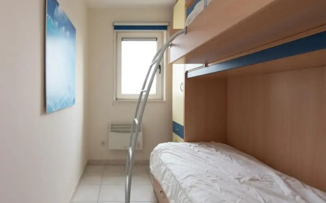 Apartment With Terrace and sea View in Mariakerke