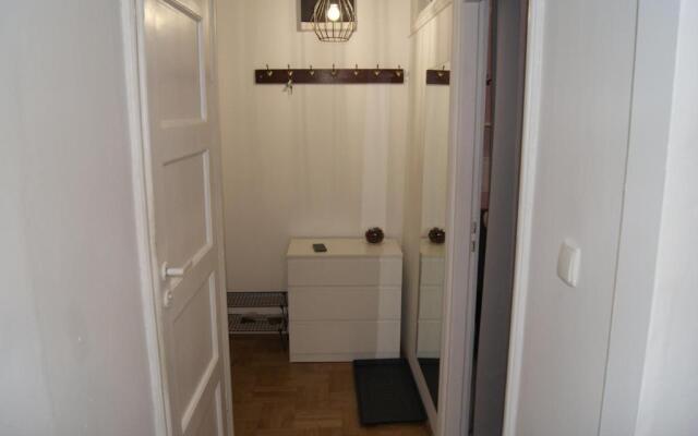 Under Castle Apartment