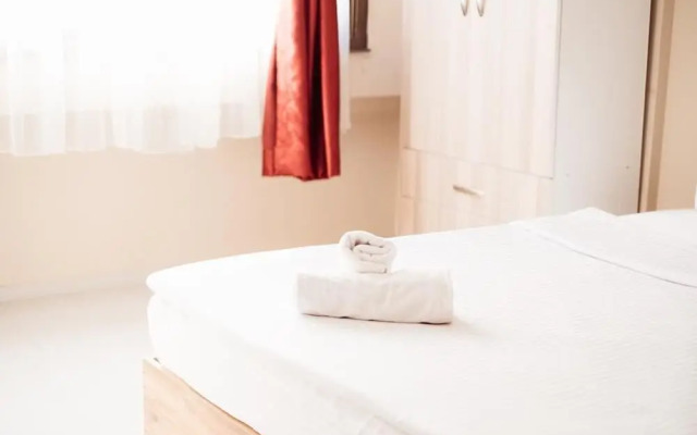De La Elpida Otel