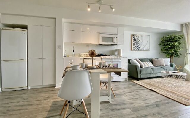 Waterfront Boutique Suites