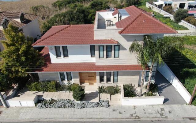 Salt Lake Deluxe Villa