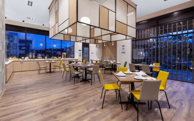 Hotel Distrito ZF By OxoHotel