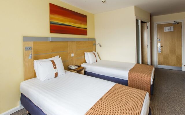 Holiday Inn Express Antrim - M2 Jct1