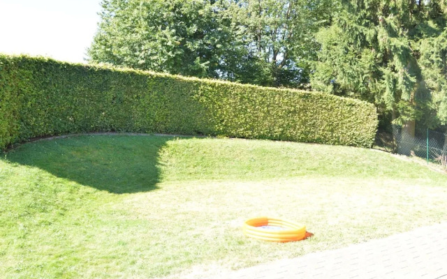 Peaceful Holiday Home in Rascheid near Forest