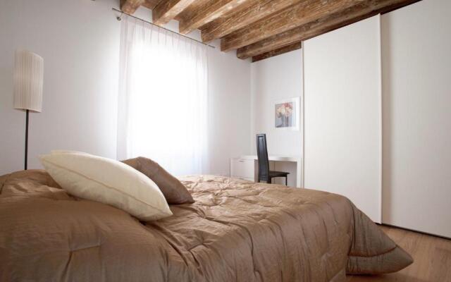 The Lion's House APT3