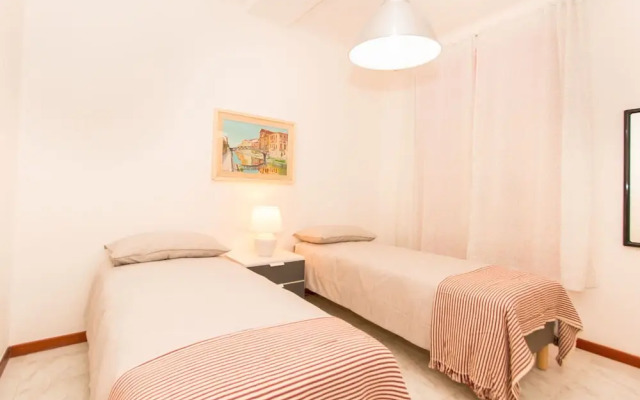 Principe Railway Station Flat