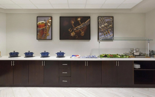 DoubleTree Suites by Hilton Nashville Airport