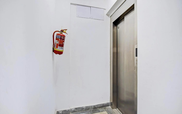 OYO 87562 Amar Raj Vista