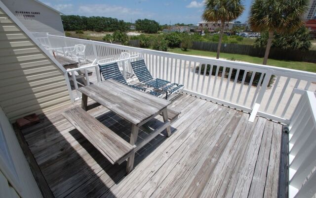 Moonraker 9 by RedAwning