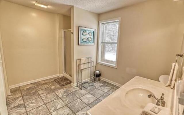 33 West Washington Street