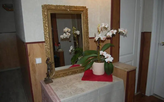 Vanilla Living Quarters