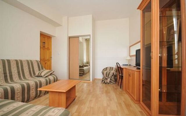 Hotel Iset