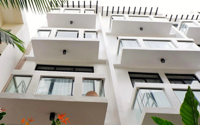Luxx Boutique Boracay