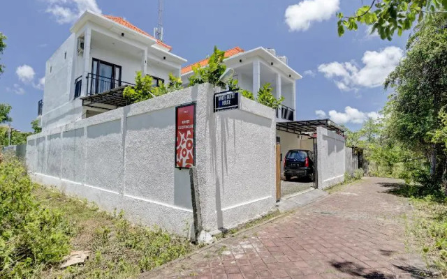 OYO 90525 White Guesthouse