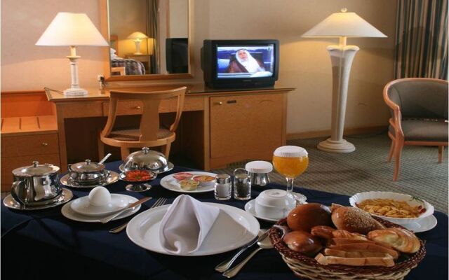 Umm Al Qura Hotel Makkah - By Al Rawda