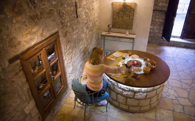 Villa 4 Bed & Breakfast