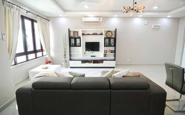 Dahlia Home at Rafflesia Condominium