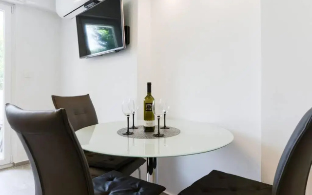Reza Luxury Apartment