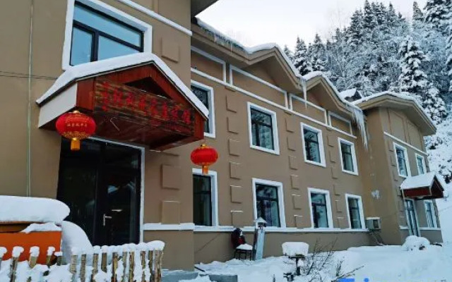 Zhang Licheng Family Hotel