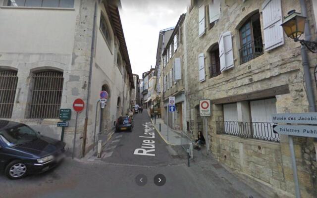 T2 moderne hypercentre 40m2, au pied de la cathédrale