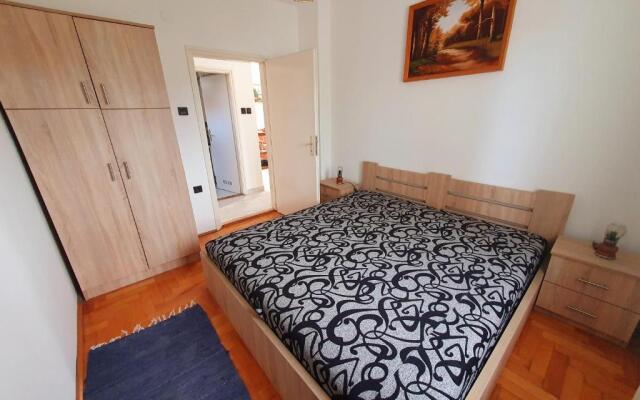 Szekrény Apartman