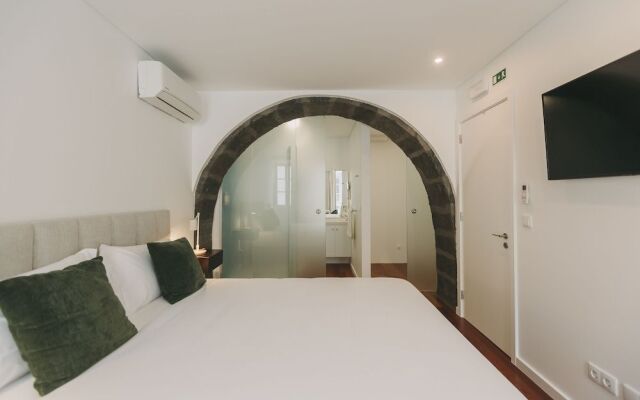 Azores Inn - Family Suites Hostel