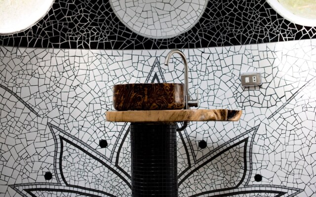 The Mothership - Hostel