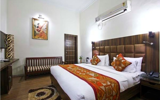 Dolphinn Home Stay