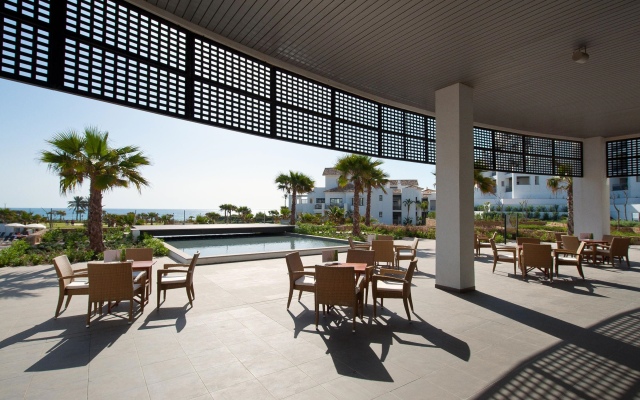 Estepona Hotel & Spa Resort