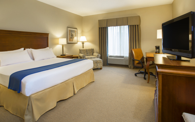 Holiday Inn Express Hotel & Suites Culpeper by IHG
