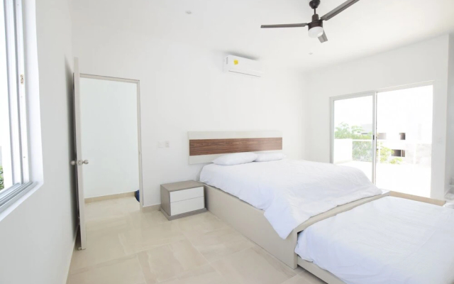 House in Cancun Near to the Airport, in a Family Neighborhood - Hotel in Cancun - Photo 4