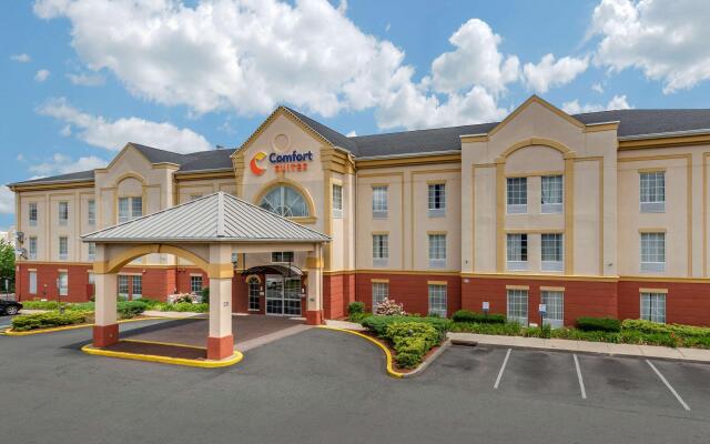 Comfort Suites Newark - Harrison