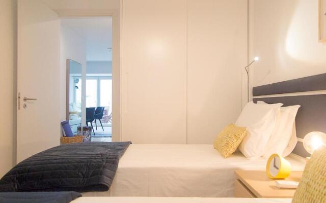 Santos Stylish Cozy Apt – AC_Green Terrace